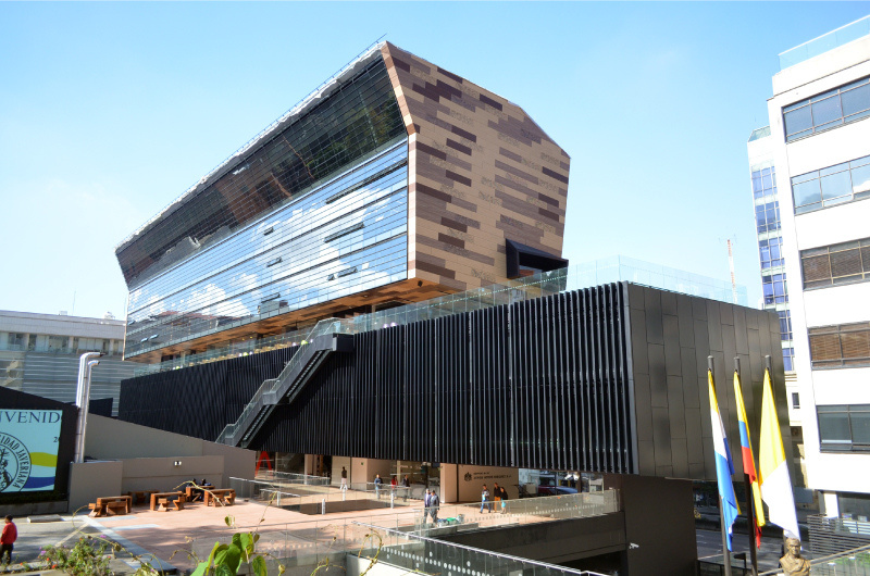 Edificio del auditorio Jorge Hoyos Vásquez, Universidad Javeriana